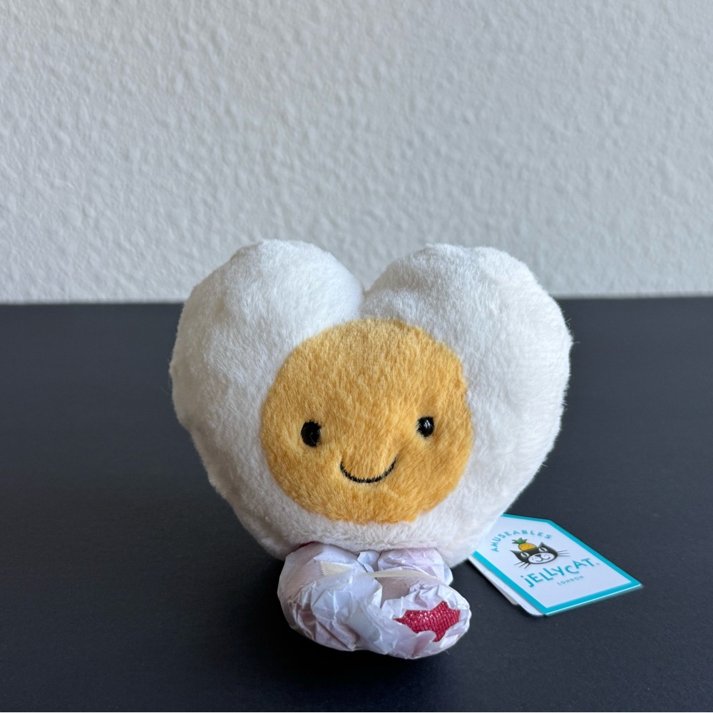 AUTHENTIC❗️New with Tags - Jellycat Heart Boiled Egg Valentine’s Day 2026!